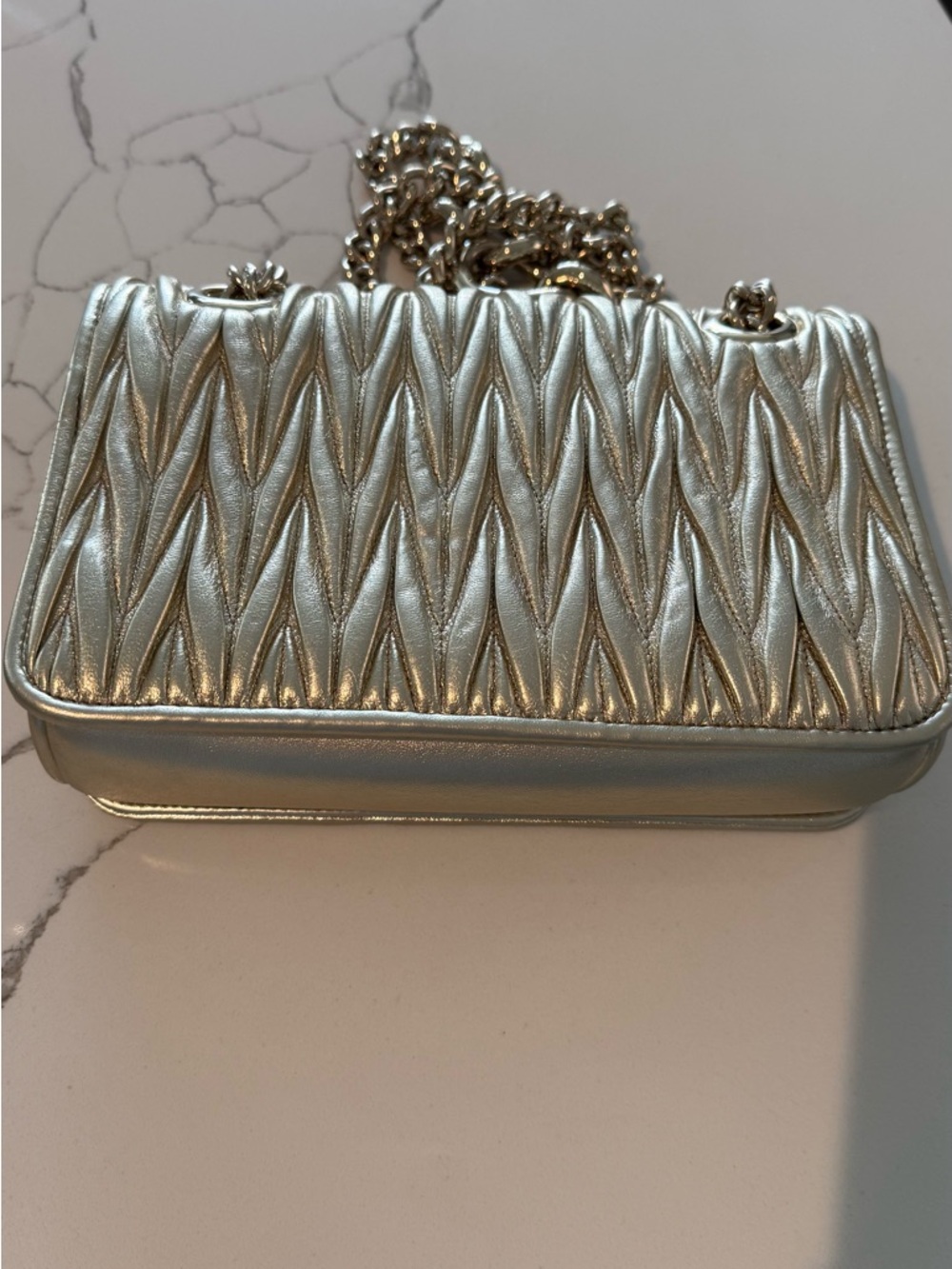 Miu Miu Gold Quilted Leather Shoulder Bag - Picture 4 of 9